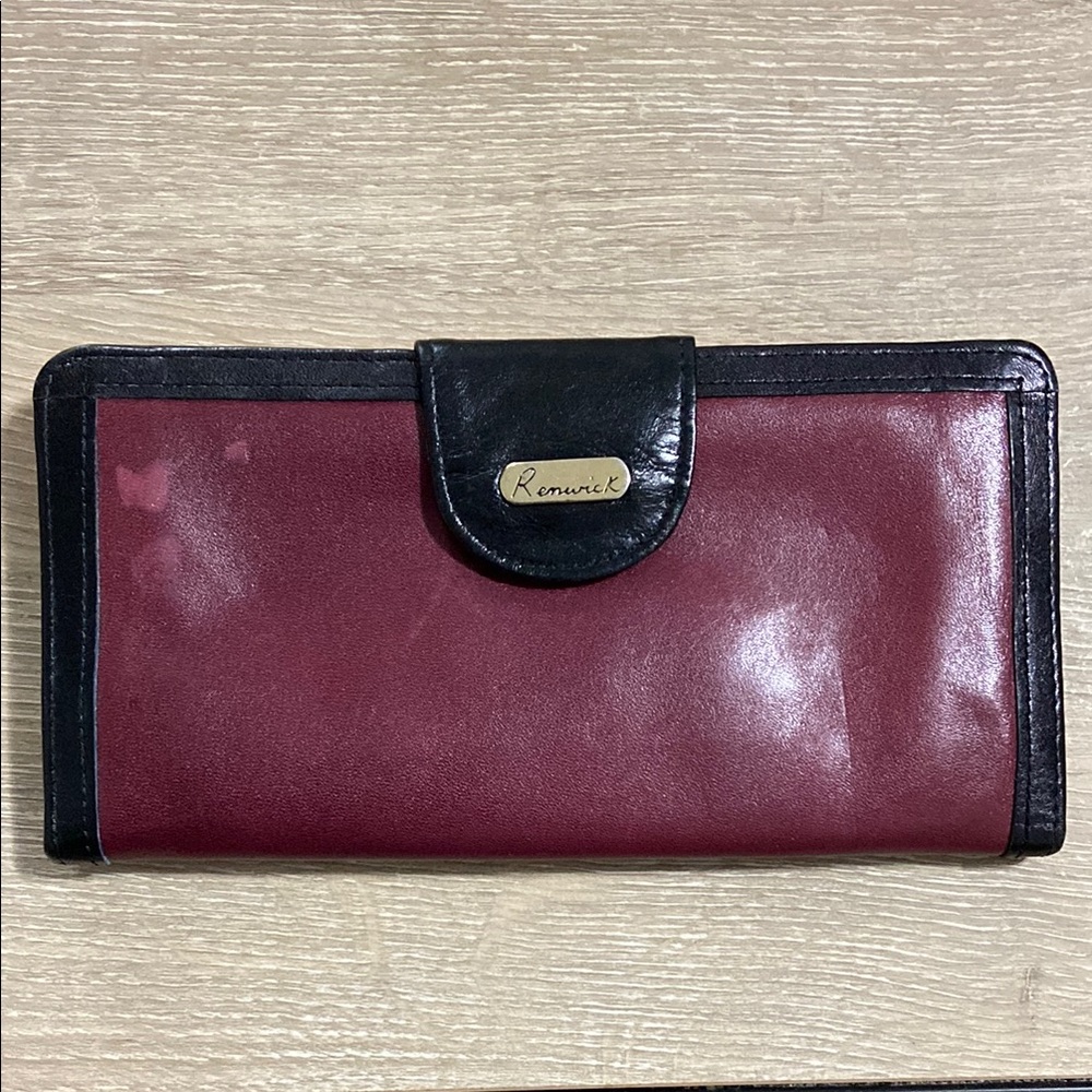 Vintage Renwick Woman’s Leather Burgundy/Black Long Wallet Clutch